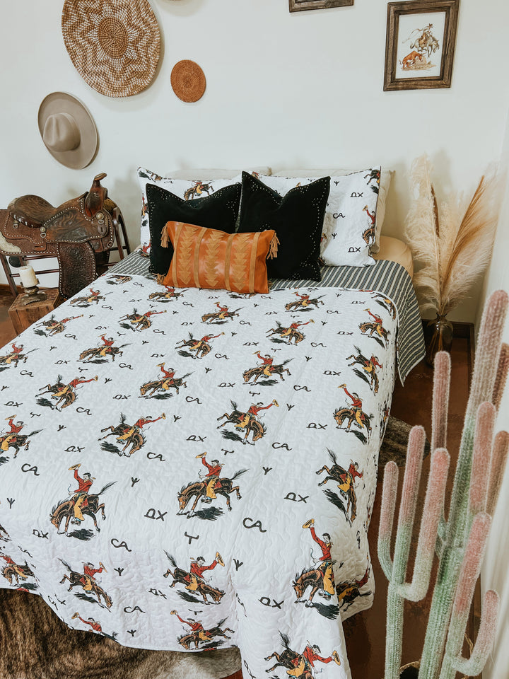 Lazy J Quilt Set