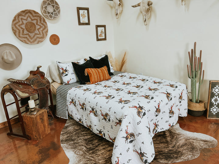 Lazy J Quilt Set