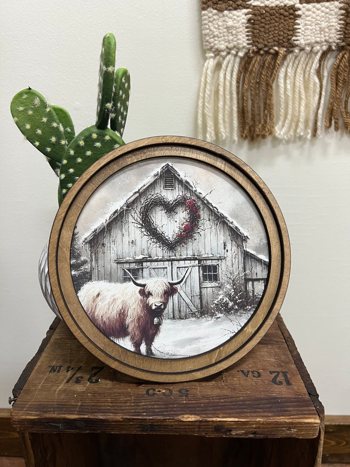Round Love of Highlanders Picture