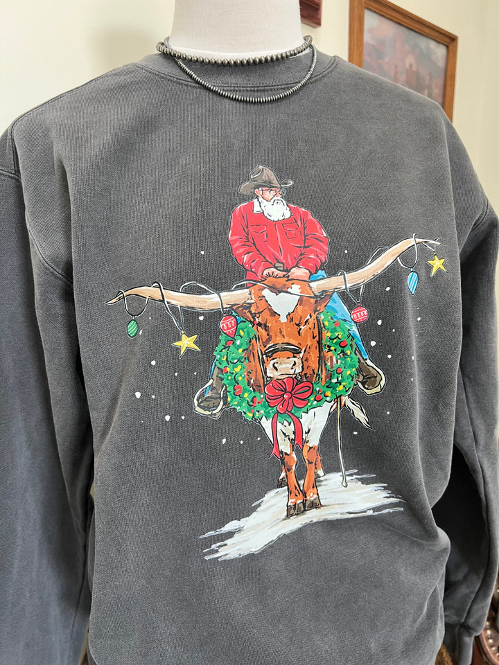 Santa Longhorn Crewneck-Pepper