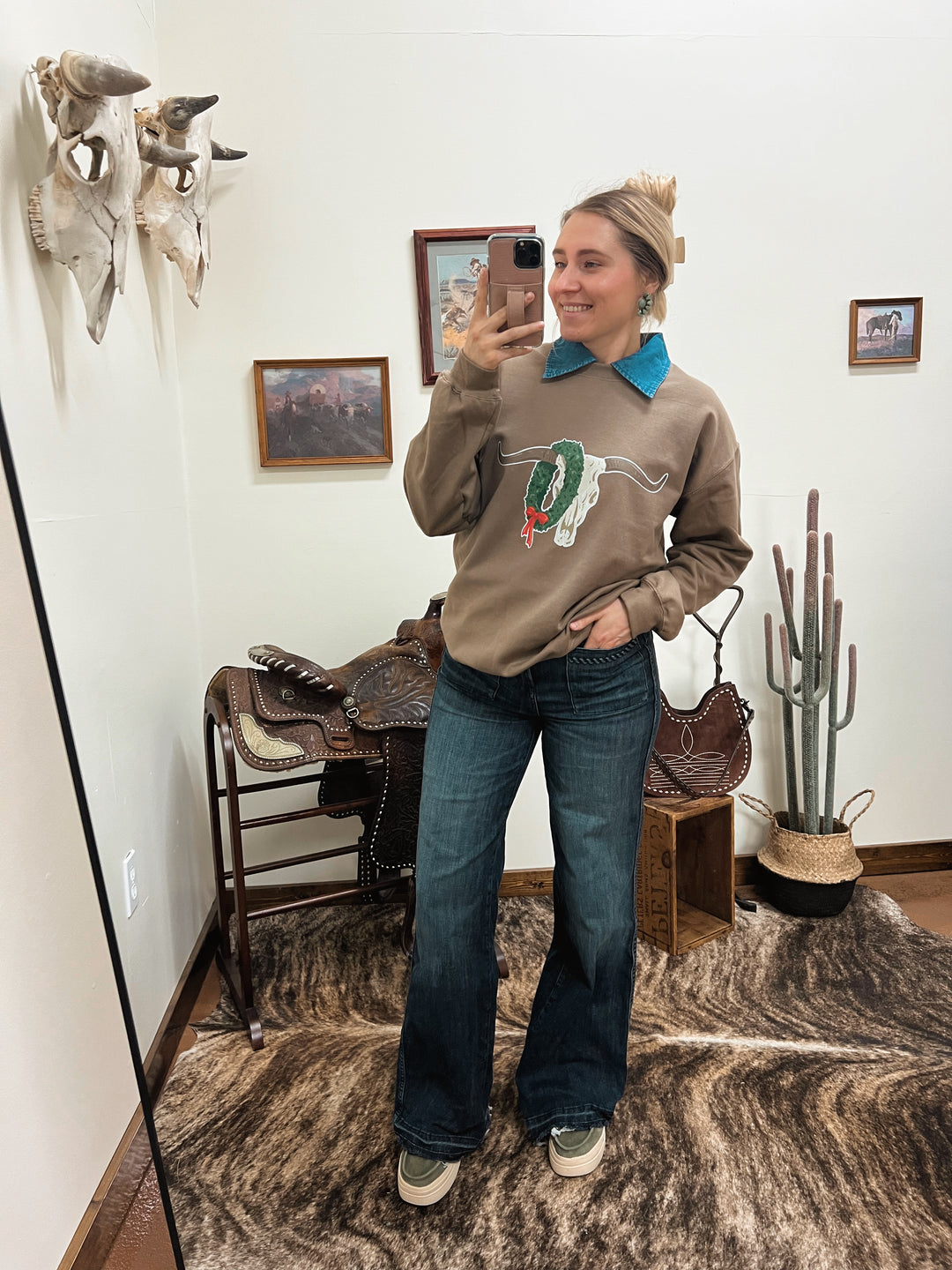 Longhorn Christmas Skull Crewneck