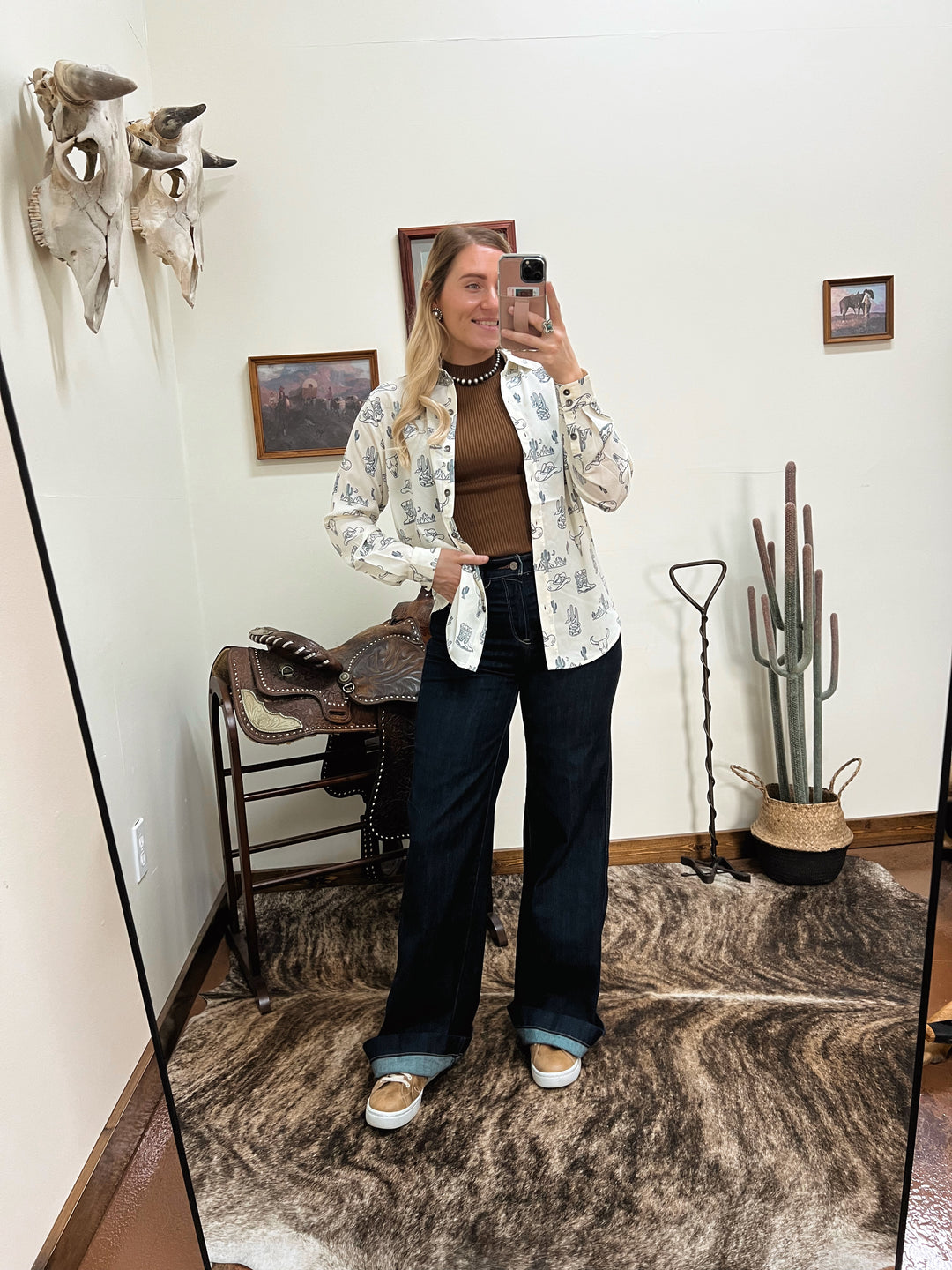 Ariat: Desert Print Buton-Up