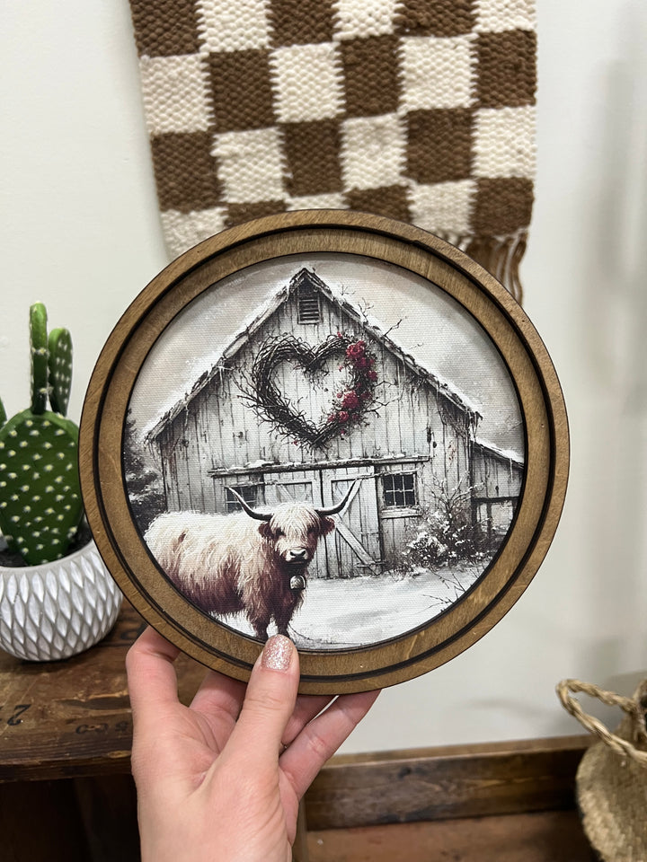 Round Love of Highlanders Picture