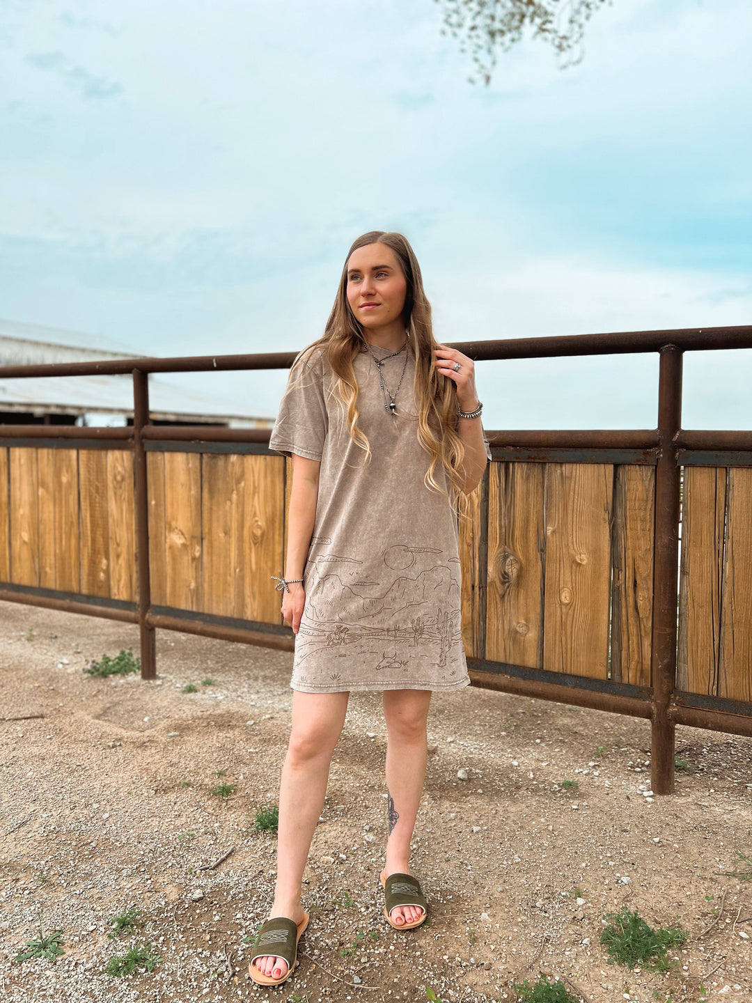 Ariat: Desert Road Mineral Wash T-Dress