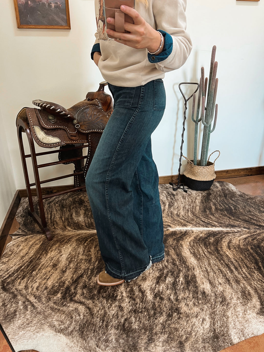 Ariat: Jill Wide Leg Jeans HR