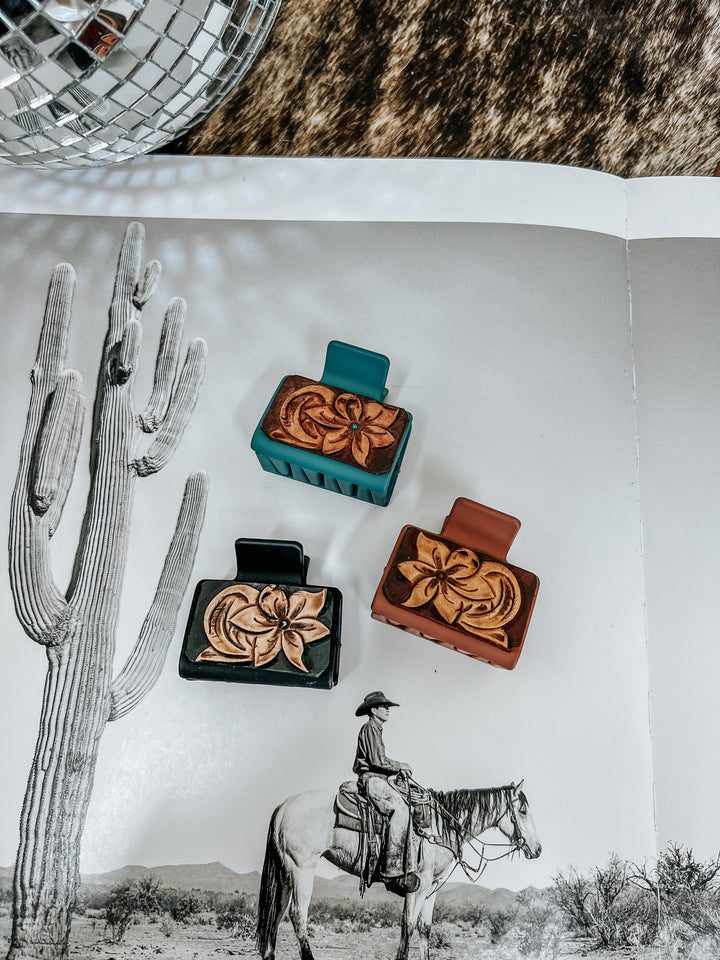 Small Floral Hand Tooled Hair Clip{3 Colors}